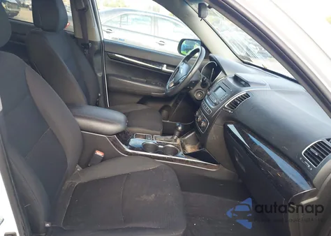 2015 Kia Sorento Lx из США, поврежденный, VIN 5XYKTCA69FG641767